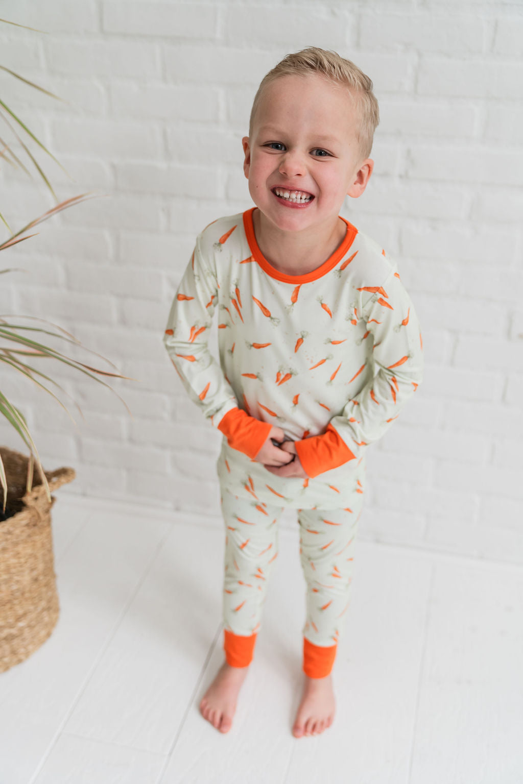 Lillian's Green Easter Carrots Bamboo 2-Piece Long Sleeve Set